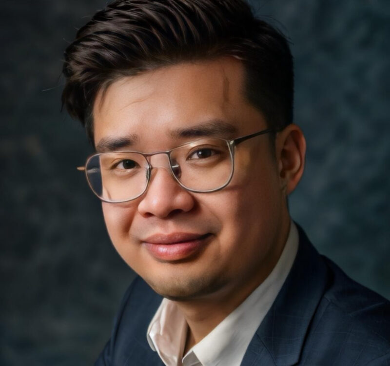 Mark Lau